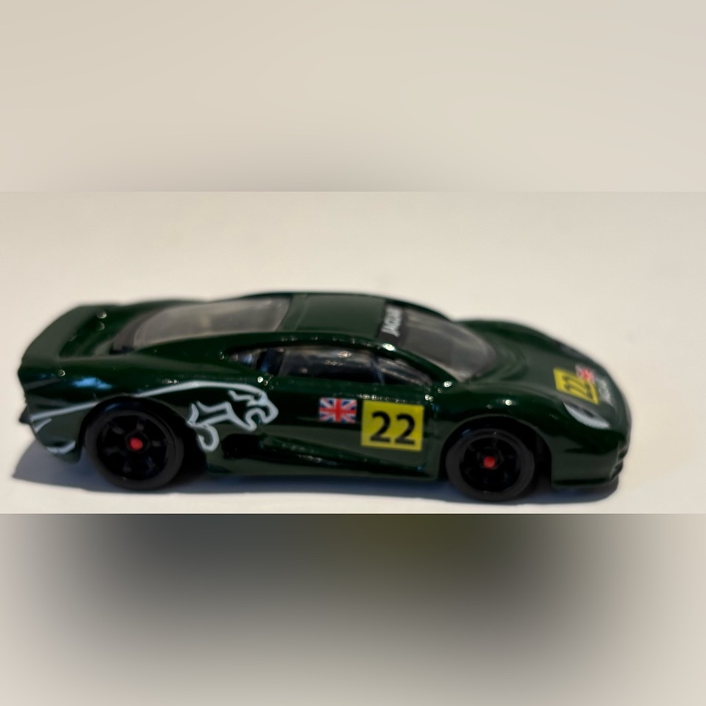 Hot Wheels Speed Machines Jaguar XJ220 / 2010 / Rare / HTF Stamped 1992